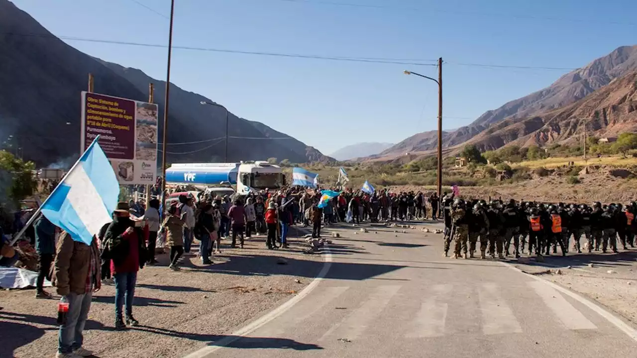 purmamarca-el-litio-y-el-agua-detr-s-del-corte-de--purmamarca-el-litio-y-el-agua-detr-s-del-corte-de--1671663325623783424