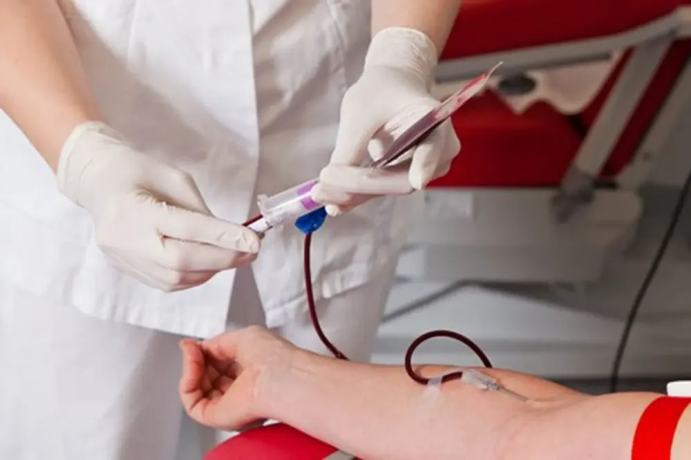8764-saltenios-se-acercan-a-donar-sangre-para-felipe-un-ninio-accidentado-en-jujuy